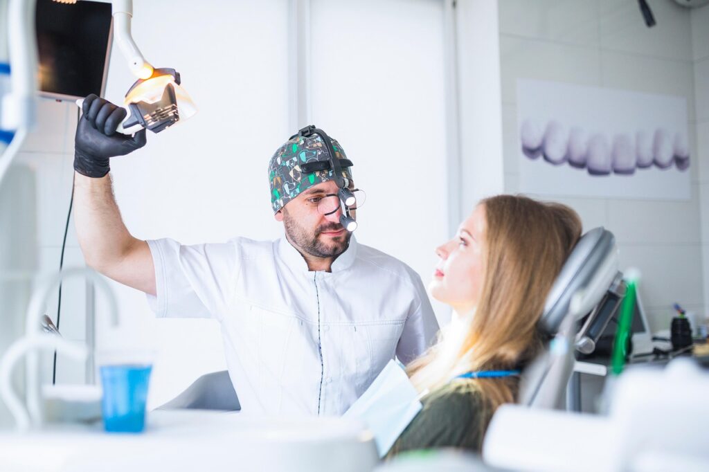 Implantes dentales Universidad